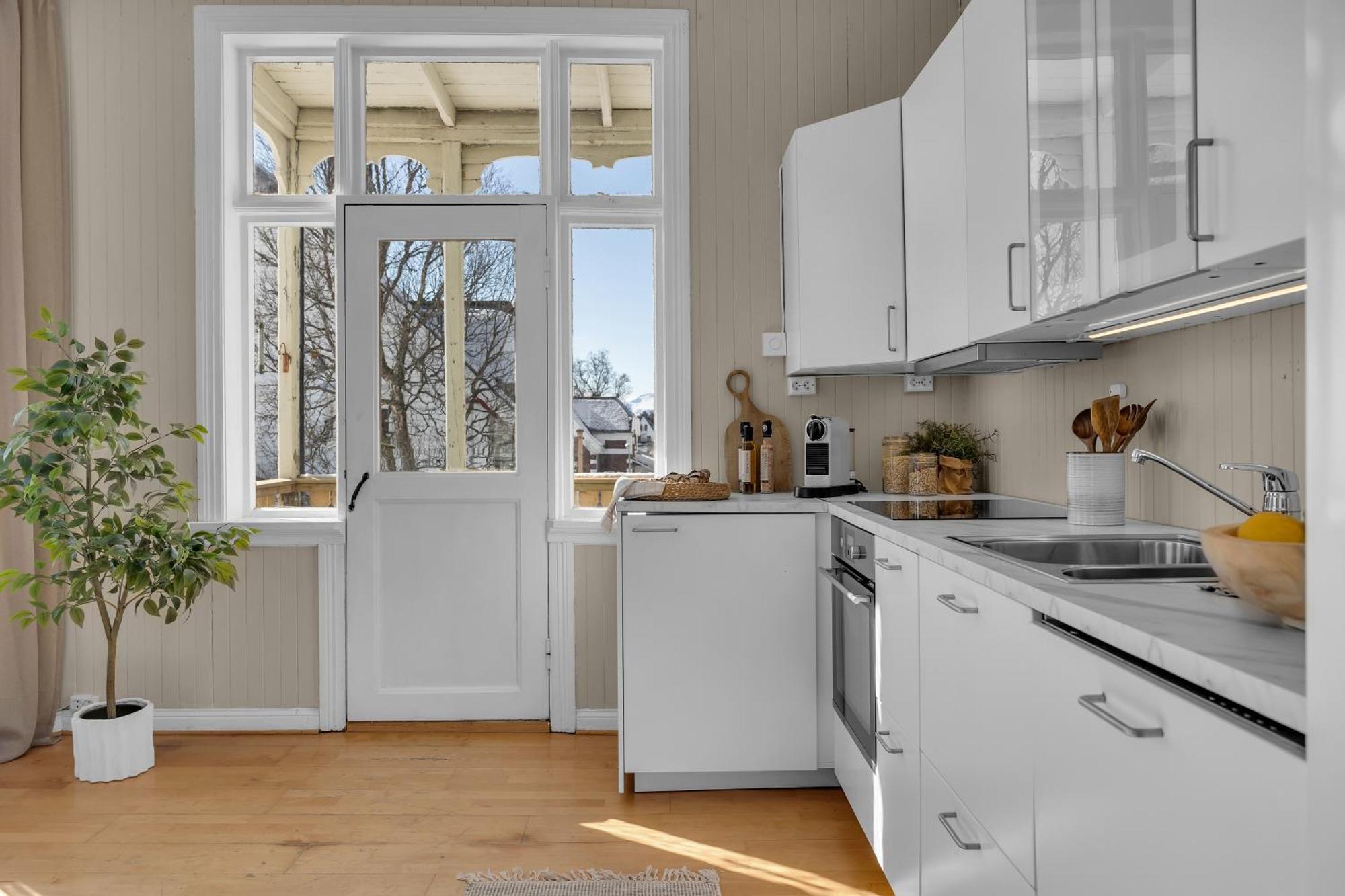 Amazing Tromso City Apartment With Free Parking And Lovely City Views! Eksteriør billede